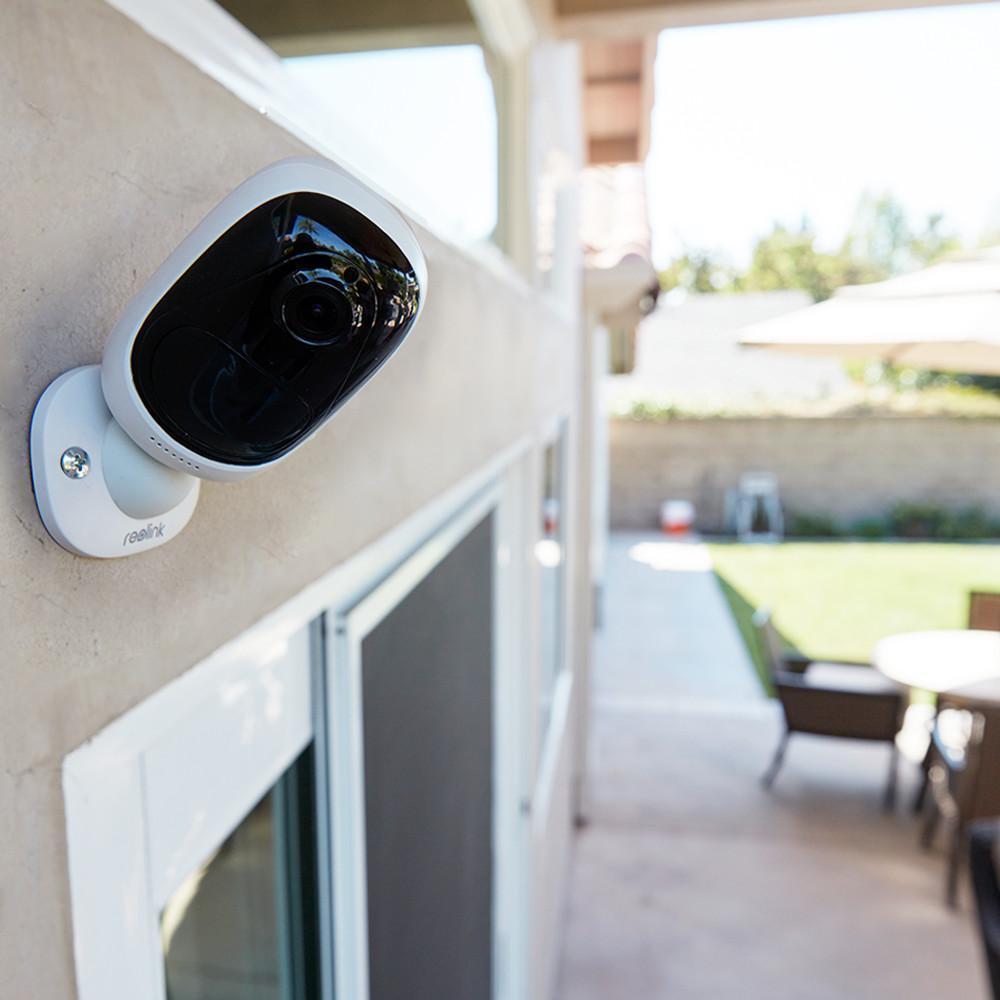 Weatherproof Security Camera (Wire-Free & 1080P Full-HD)